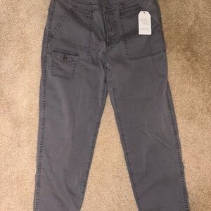 Time and Tru Gray Cargo Pants